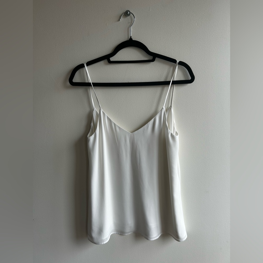 Art du Basic Deep V-Back Tank Top – Size M